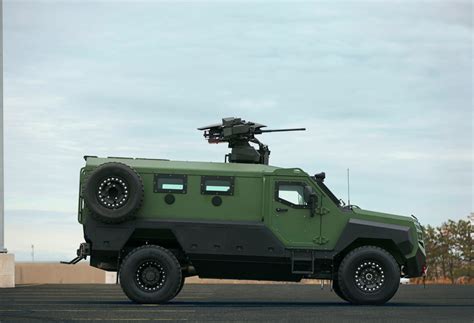 Канадская компания Roshel представила новый бронеавтомобиль Mrap
