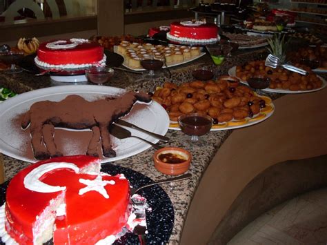 Torten, kuchen, plätzchen und mehr. "Kuchen mal anders" Kirman Sidera Luxury & Spa (Okurcalar ...