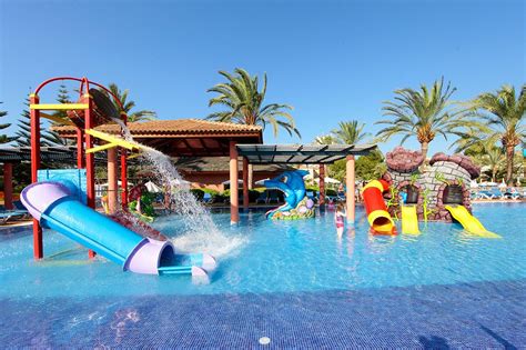Top 50 Hoteles para Niños en España【Con Fotos】· Hundredrooms