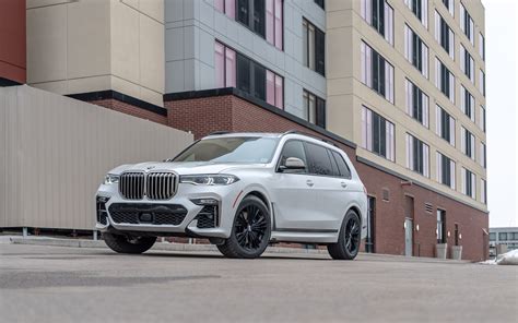 There isn't going to be a proper bmw x7 m. BMW X7 M50i 2020 | SUV Drive