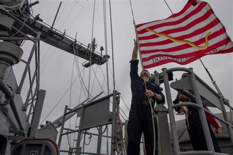 Navy Returning To Traditional Blue And White Flag After 17 Years Of