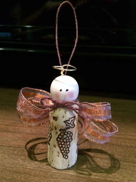 Pin By Maira Pereira On Trabalhos Artesanais Christmas Angel Crafts