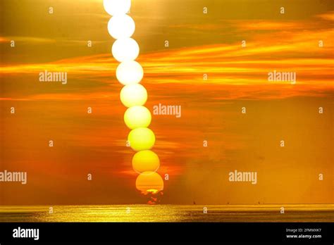 Sunrise Time Lapse Sequence Hi Res Stock Photography And Images Alamy