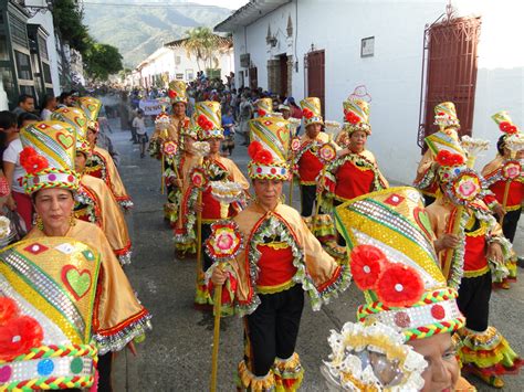 Fiesta De Los Diablitos Santafé De Antioquia Antioquia Viajar En