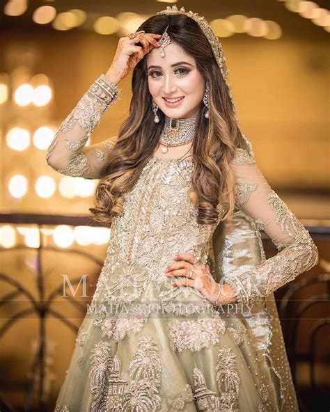 Pakistani Bridal Hairstyles With Dupatta