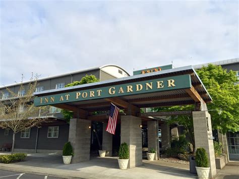 Inn At Port Gardner Hotels Everett Wa Yelp