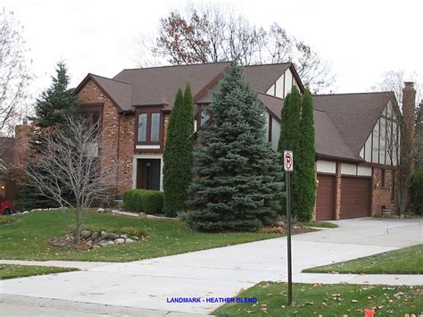 This page shows examples of heather blend shingles by certainteed in the landmark shingle line. CertainTeed Landmark Heather Blend roof shingle color | Roof shingle colors, Shingle colors ...