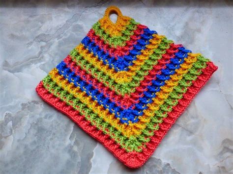 Anleitung topflappen häkeln neue ideen. Häkelanleitung Topflappen im Waffelmuster | Topflappen ...