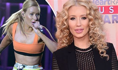 Iggy Azalea Gushes Over Her Newly Revealed Boob Job Daily Mail Online