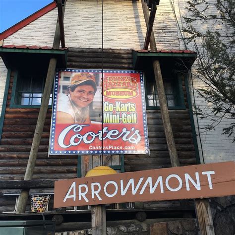 Unbiased Review Of Cooters Place In Gatlinburg Tn