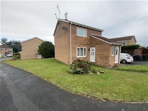 2 Bed Flat For Sale In Ricknald Close Aughton Sheffield Rotherham