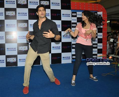 Hasee Toh Phasee Film Promotion At Thane