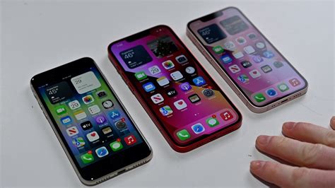 Compared New 2022 Iphone Se Vs Iphone 13 Mini Appleinsider