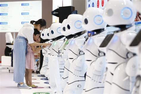 Robots From Around The World Come To Tokyo For Jpy100 Million Prize