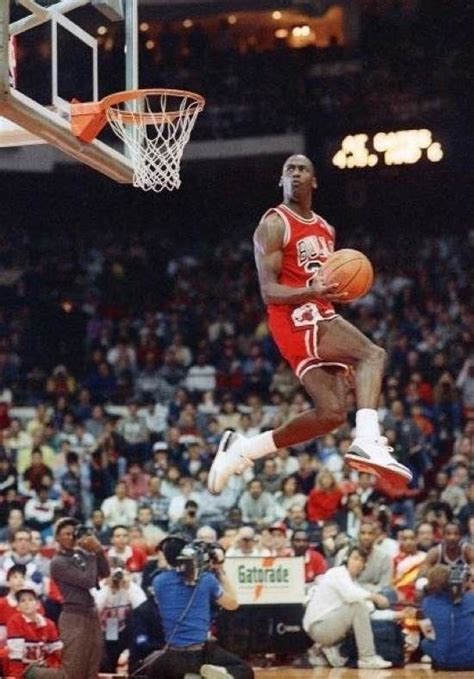 The Legendary 23 Michael Jordan Pictures Michael Jordan Basketball