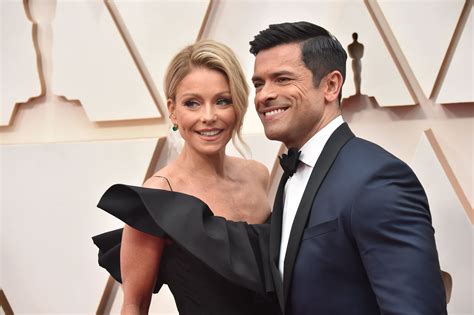 Kelly Ripa Passed Out During Sex With Mark Consuelos She Says In New