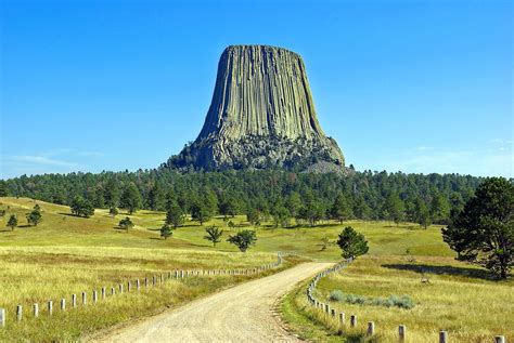 The Legend Of The Bear The Myth Of The Devils Tower In Wyoming
