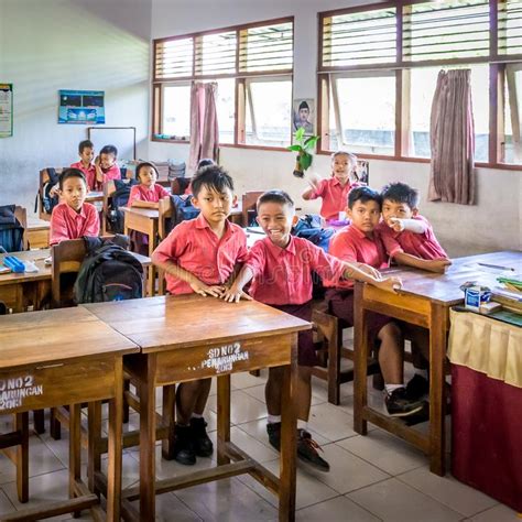 Balinese Pripary School Pupils Editorial Stock Photo Image Of Lesson