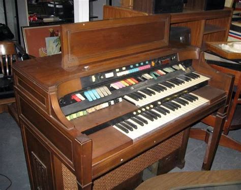Vintage Hammond Electronic Organ With Leslie Animation For Sale In