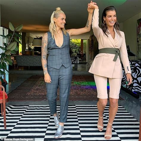 afl women s star moana hope and her model fiancée isabella carlstrom enjoy a relaxing day by the