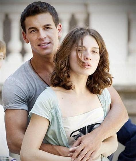 Quién no faltó al evento fue su novio y también actor, mario casas, su gran apoyo incondicional. Mario Casas y María Valverde rompen | Diario Sur