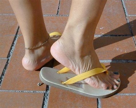 Mesmerizing Feet Pretty Sandals Womens Feet Beautiful Toes