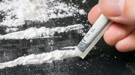¿qué Efectos Produce La Cocaína En El Cerebro Y Por Qué Es Tan Adictiva