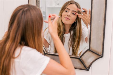 The Future Of Cosmetics The Lighted Makeup Mirror