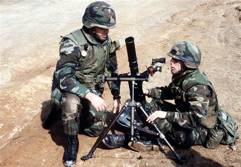 Marines Set Up An M 224 60mm Mortar During An Infantry Officer Training