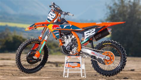 Mxa Video We Test The All New 2022 Ktm 250sxf Factory Edition Motors