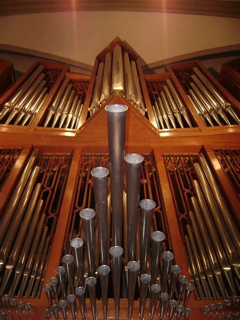 Trompette En Chamade Pipes In Rear Gallery Organs Pipe Pipes