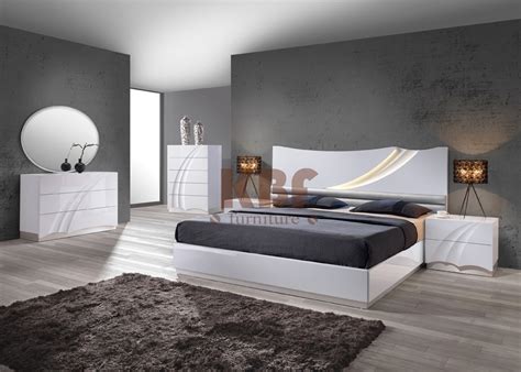 See kuek brothers furniture sdn bhd's products and customers. Kuek Brothers Furniture Sdn Bhd | Socks Manufacturers ...