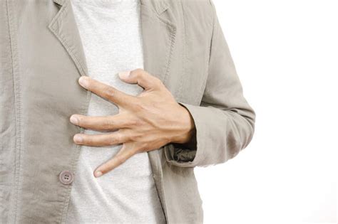 7 Reasons It Hurts Below Your Sternum Just
