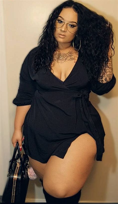 bbw dating site for meeting big beautiful women bhm and plus size singles bustr is the best