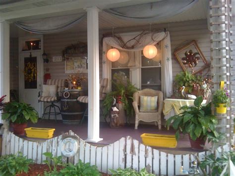 Bestellen sie die neuesten trends von swing jetzt online bei p&c! Pinterest Porch Decor | Front Porch Decor | decorating ...