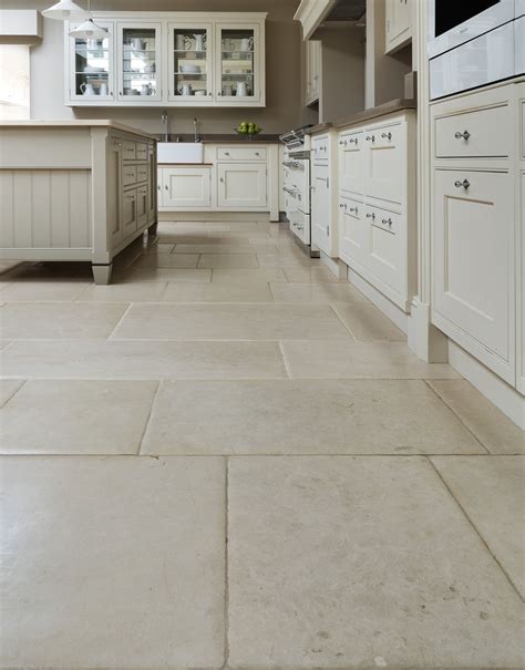 Aged Ashmore A Classic English Limestone Floor Stone Kitchen Floor