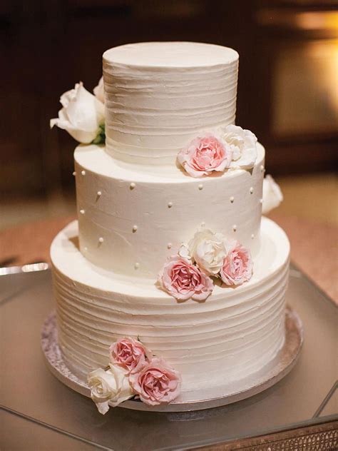 34 Simple Wedding Cakes That Prove Less Really Can Be More Simple