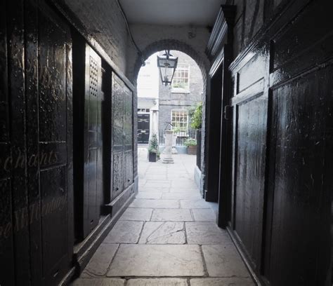 The 10 Best Historic London Alleys Look Up London