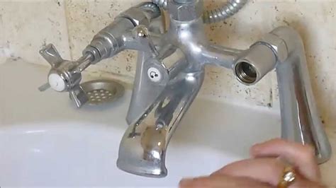 Re Seating And Changing Washers On Bath Taps Diy Easy Fix Money