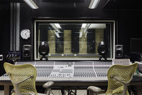 Recording Studio - The Backstage Centre