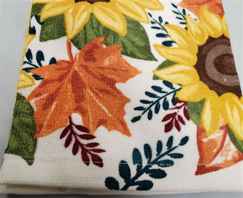 2 PRINTED KITCHEN TERRY TOWELS BRIGHT COLORED SUNFLOWERS