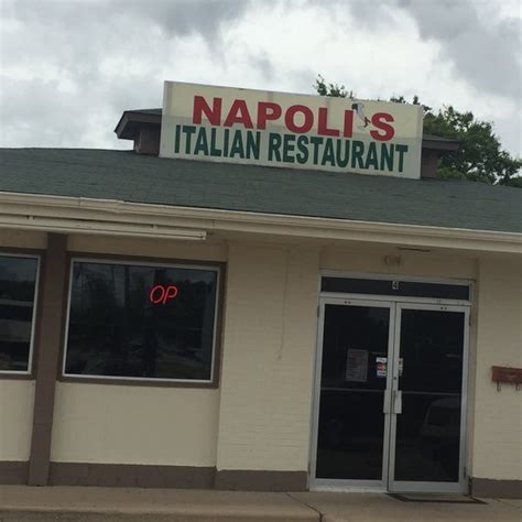 Tripadvisor'da napoli italian restaurant yakınlarındaki restoranlar: Napoli's Italian Restaurant - 9 tips