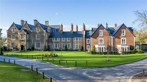 Homes Completion Brought Forward At Oxfordshire Development New Homes
