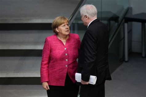 Merkel Gegen Seehofer Einer Muss Nachgeben Nzz