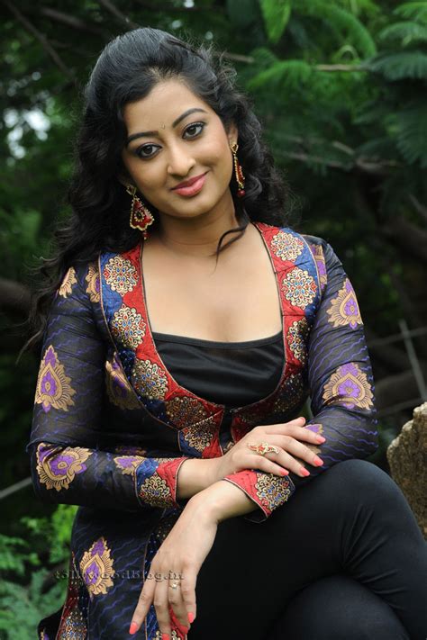 Na unna oka gunde latest love mp3 song malli raava movie uploaded by: Telugu Mp3 Songs Free Download: UpComing Actress Tanishka ...