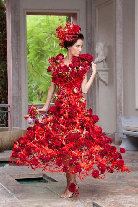 ♥ ⊱╮ Phenomenal ♥ ⊱╮ Flowers In Fashion Botanical Fashion Floral