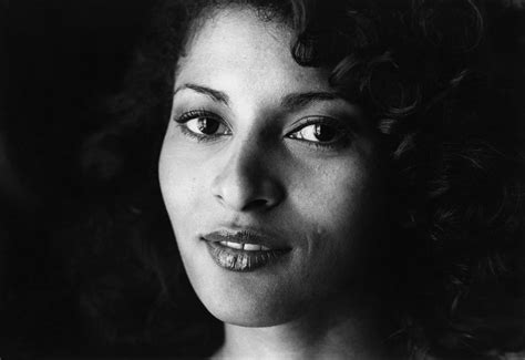 Foxy Facts About Pam Grier The Queen Of The 1970s