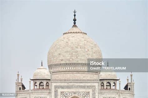 Close Up Taj Mahal Kubah Marmer Putih Makam Tengara Di Agra Uttar