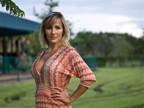 Cougar Women Photos