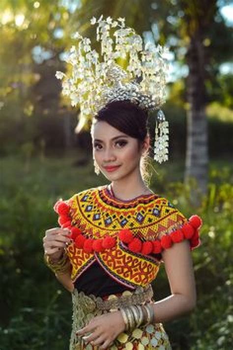 Dayak Ethnicity Is One Of The Various Ethnic Groups In Indonesia Creator Aniyanti